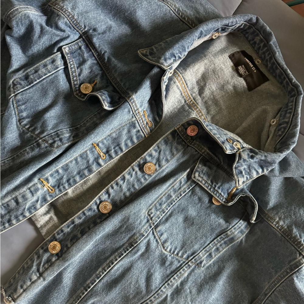 Cropped jean jacket